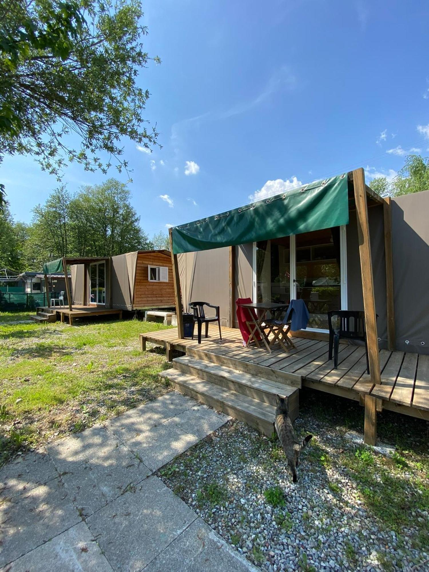 Camping Montorfano ภายนอก รูปภาพ