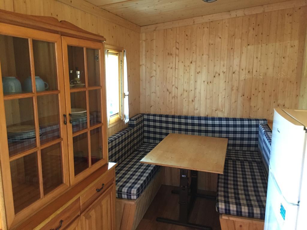 Camping Montorfano ภายนอก รูปภาพ